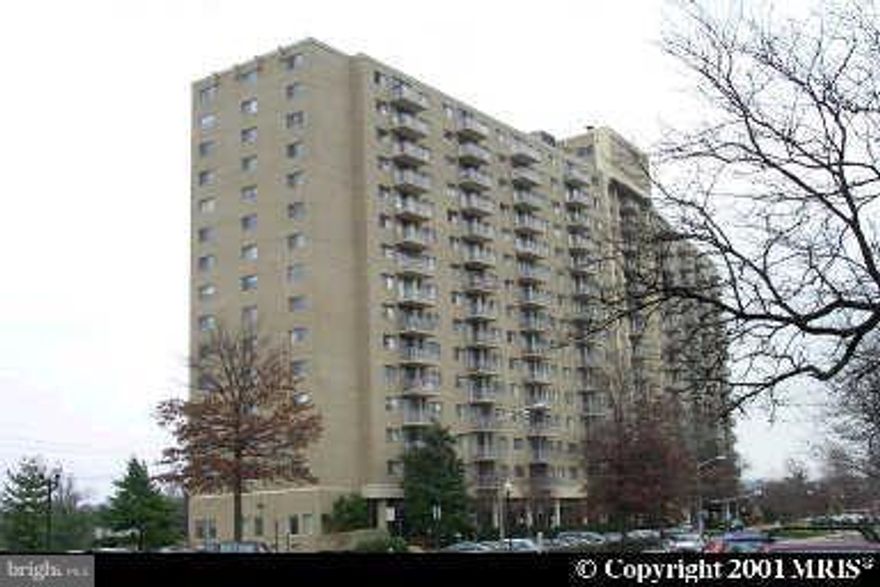 Beautiful condo in excellent condition, and convenient location. Lg 1 bedroom with wood floors. Lg balcony with nice view. Great kitchen, bath and good closets. All utilities included. Pool, BBQ area, tennis, gym, sauna, basketball and 24 hr concierge. Metro and DASH bus right outside. Close to Shirlington - walk! Minutes to DC.