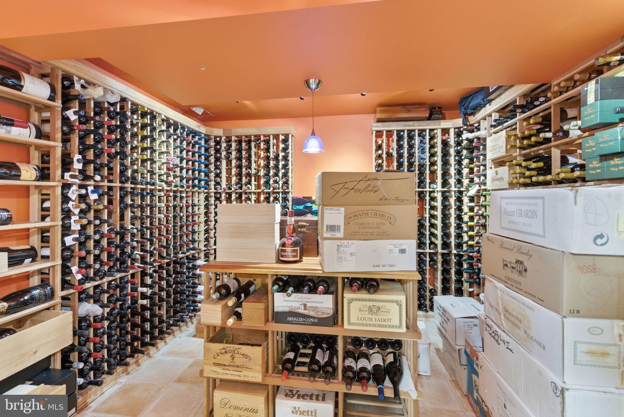 WESTMORELAND HILLS - Residential