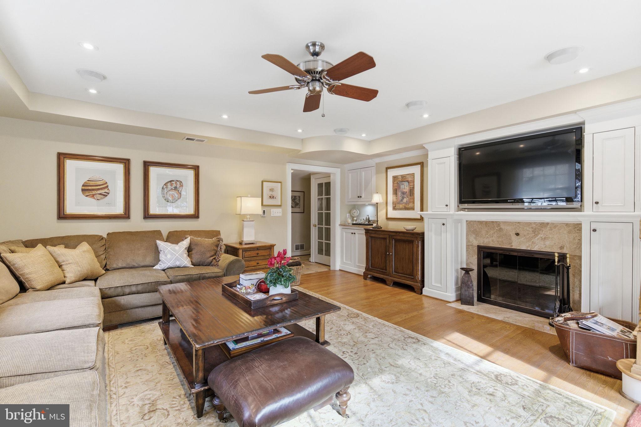 WESTMORELAND HILLS - Residential