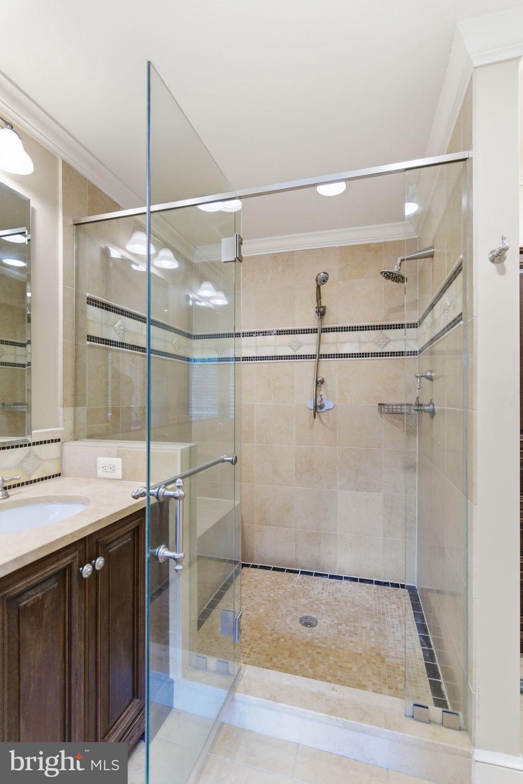 WESTMORELAND HILLS - Residential