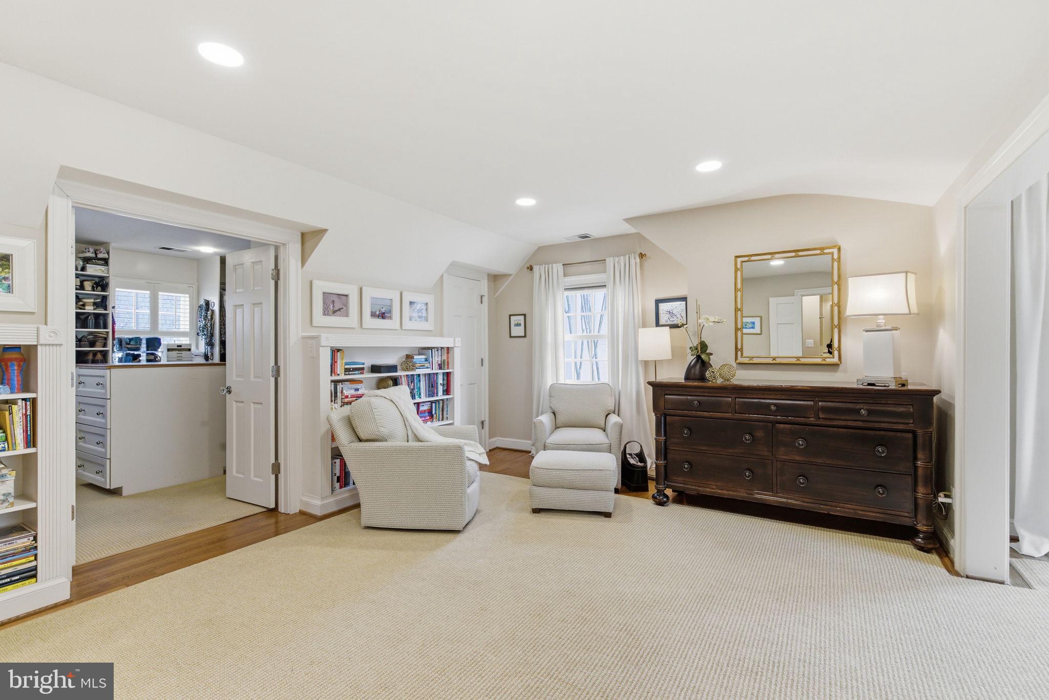 WESTMORELAND HILLS - Residential