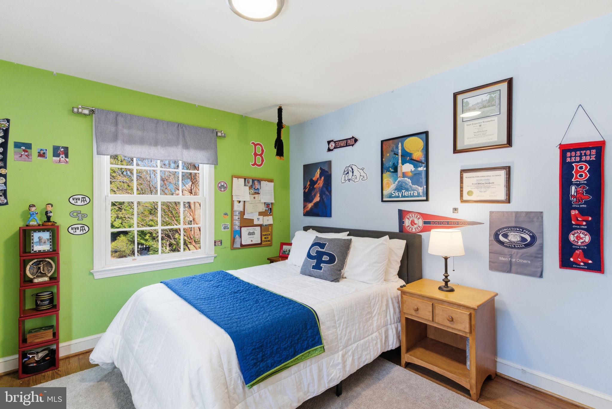 WESTMORELAND HILLS - Residential