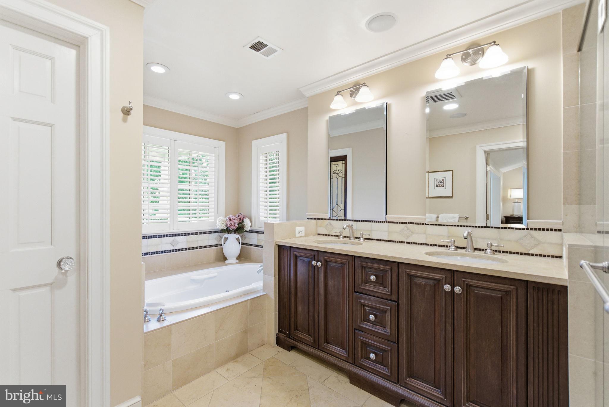 WESTMORELAND HILLS - Residential