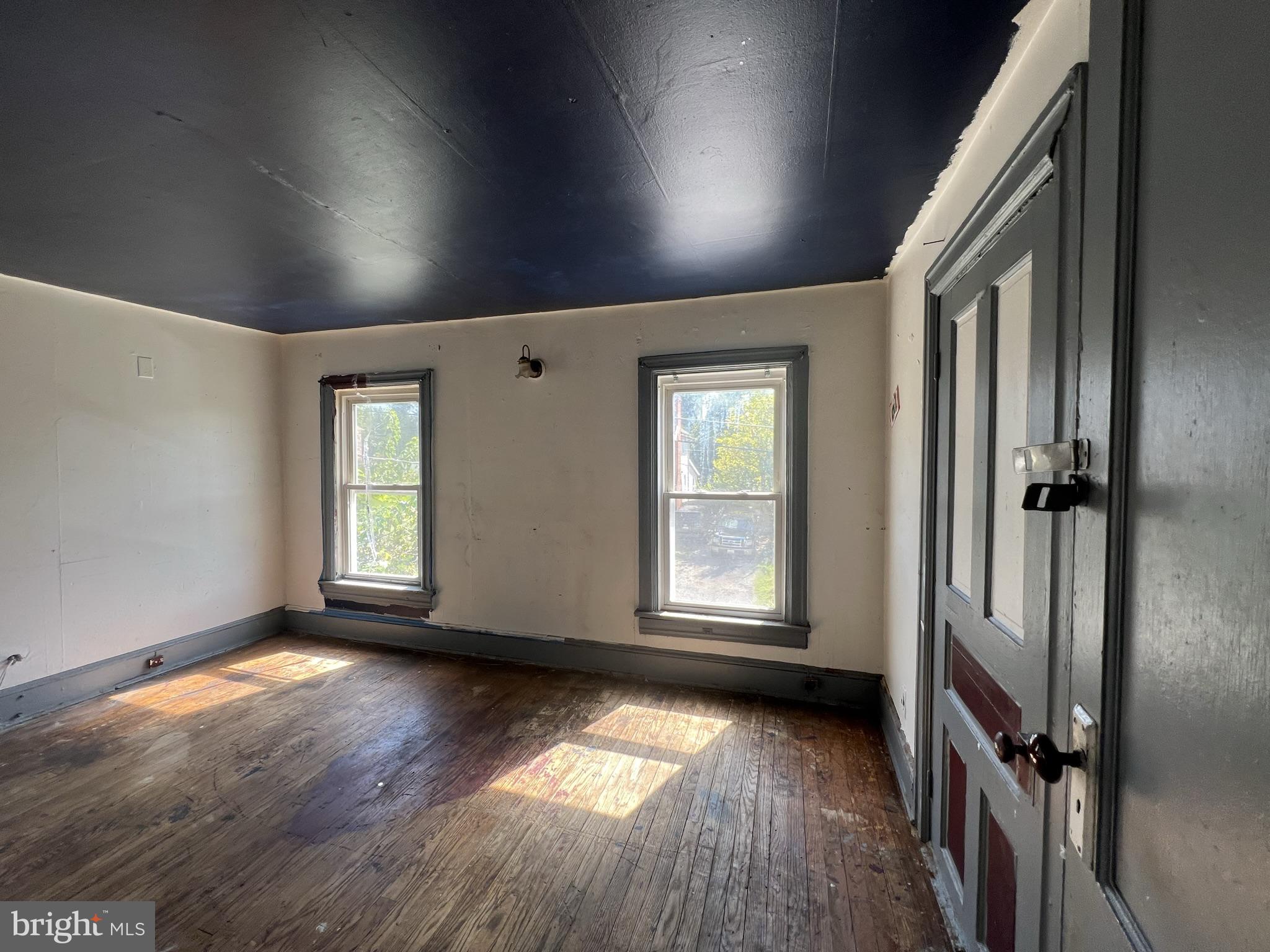 TOLSON HEIGHTS - Residential