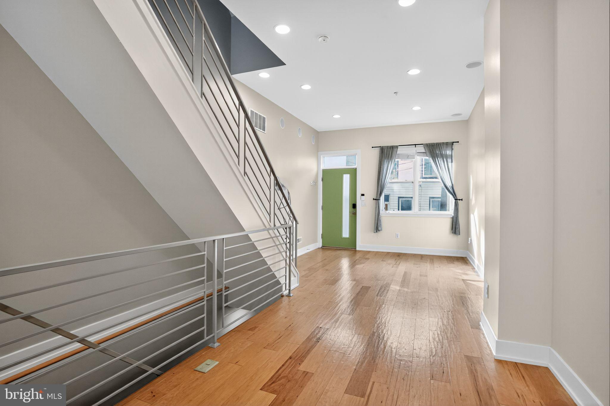 DICKINSON NARROWS - Residential Lease