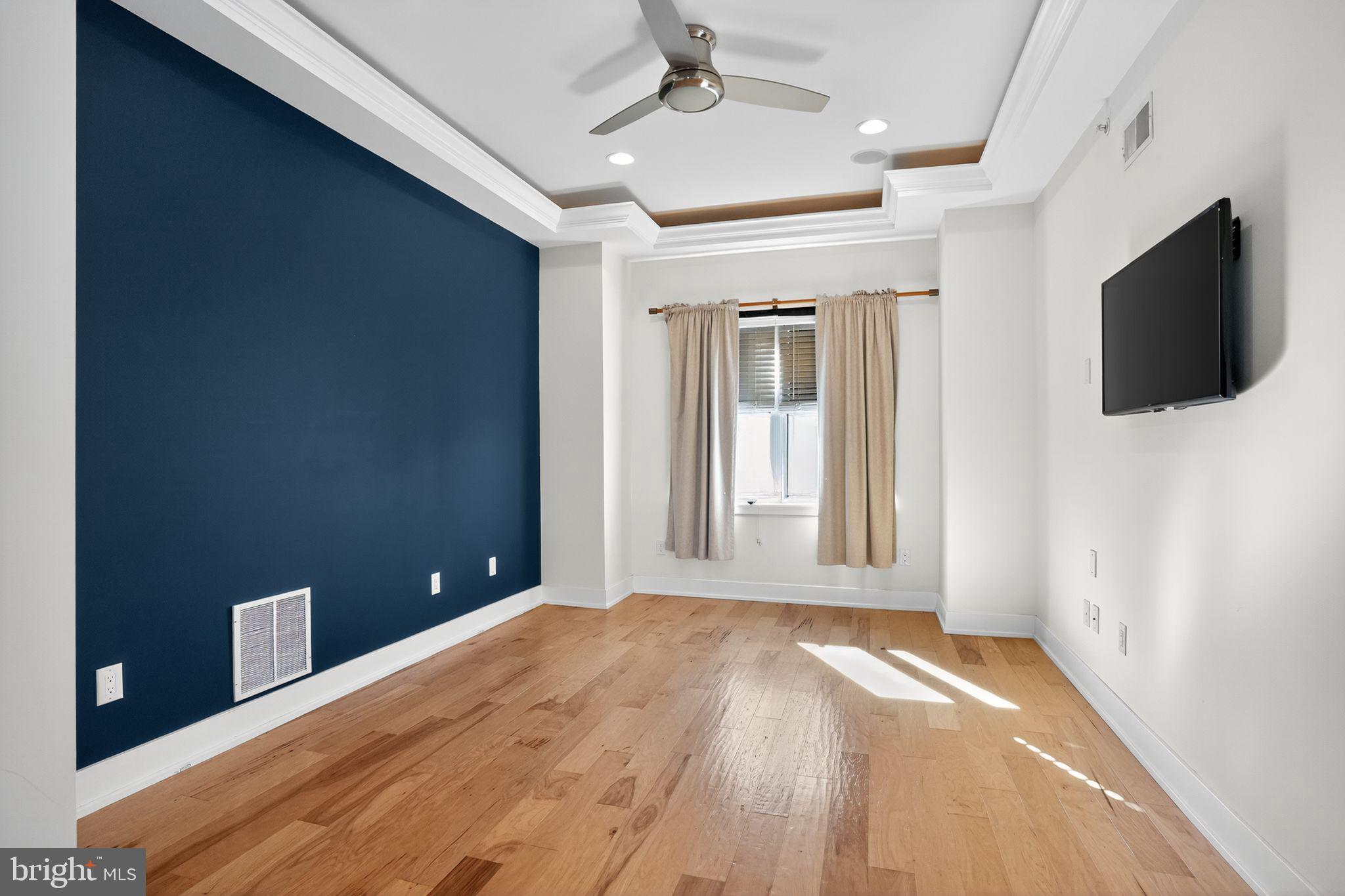 DICKINSON NARROWS - Residential Lease