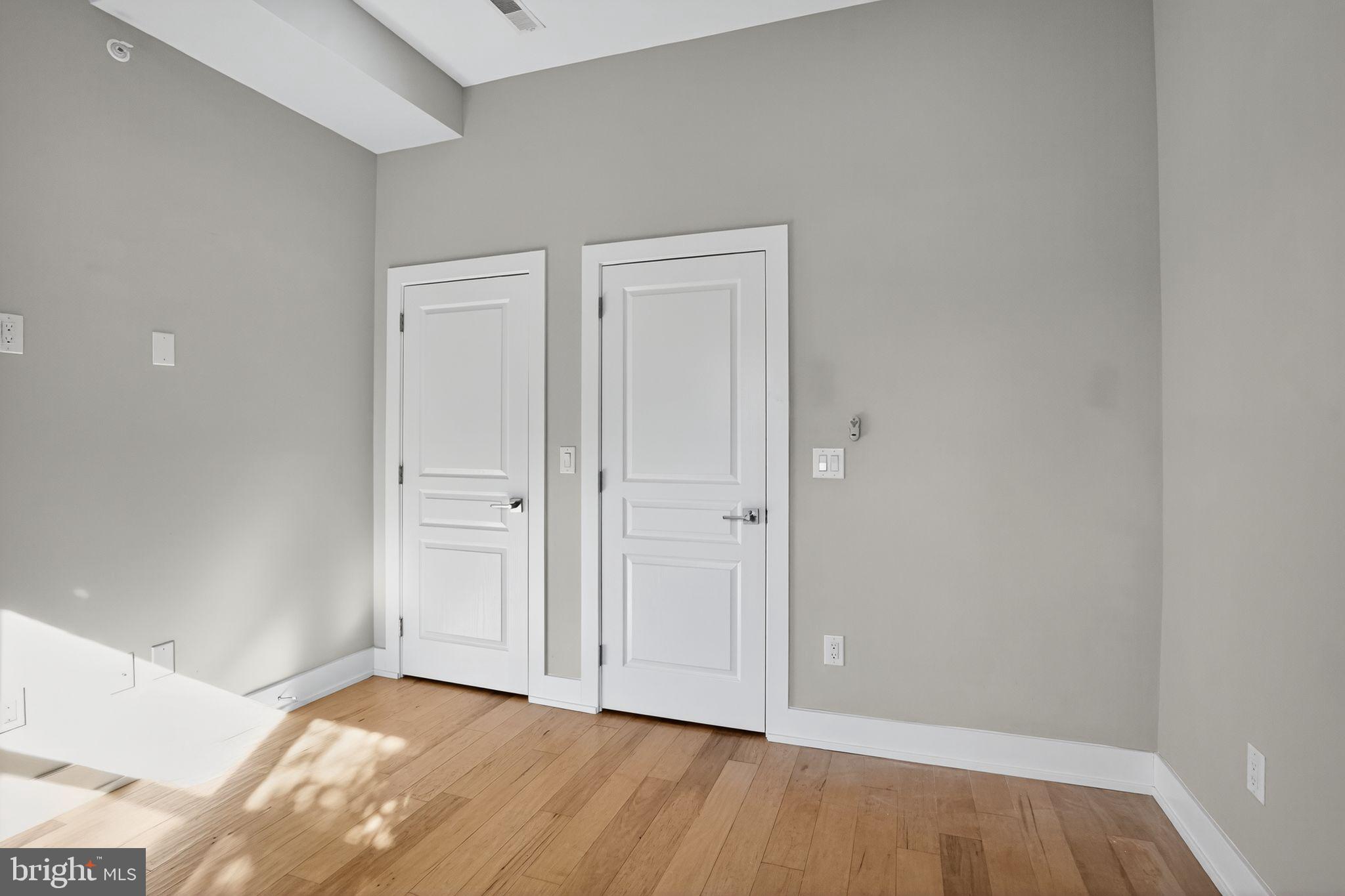 DICKINSON NARROWS - Residential Lease