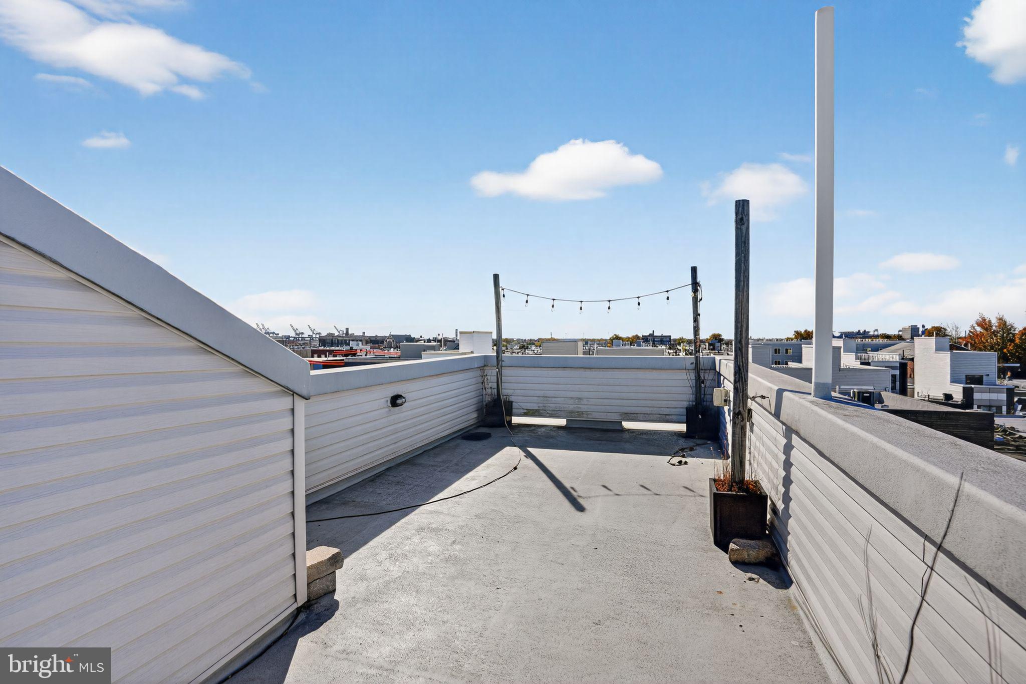 DICKINSON NARROWS - Residential Lease