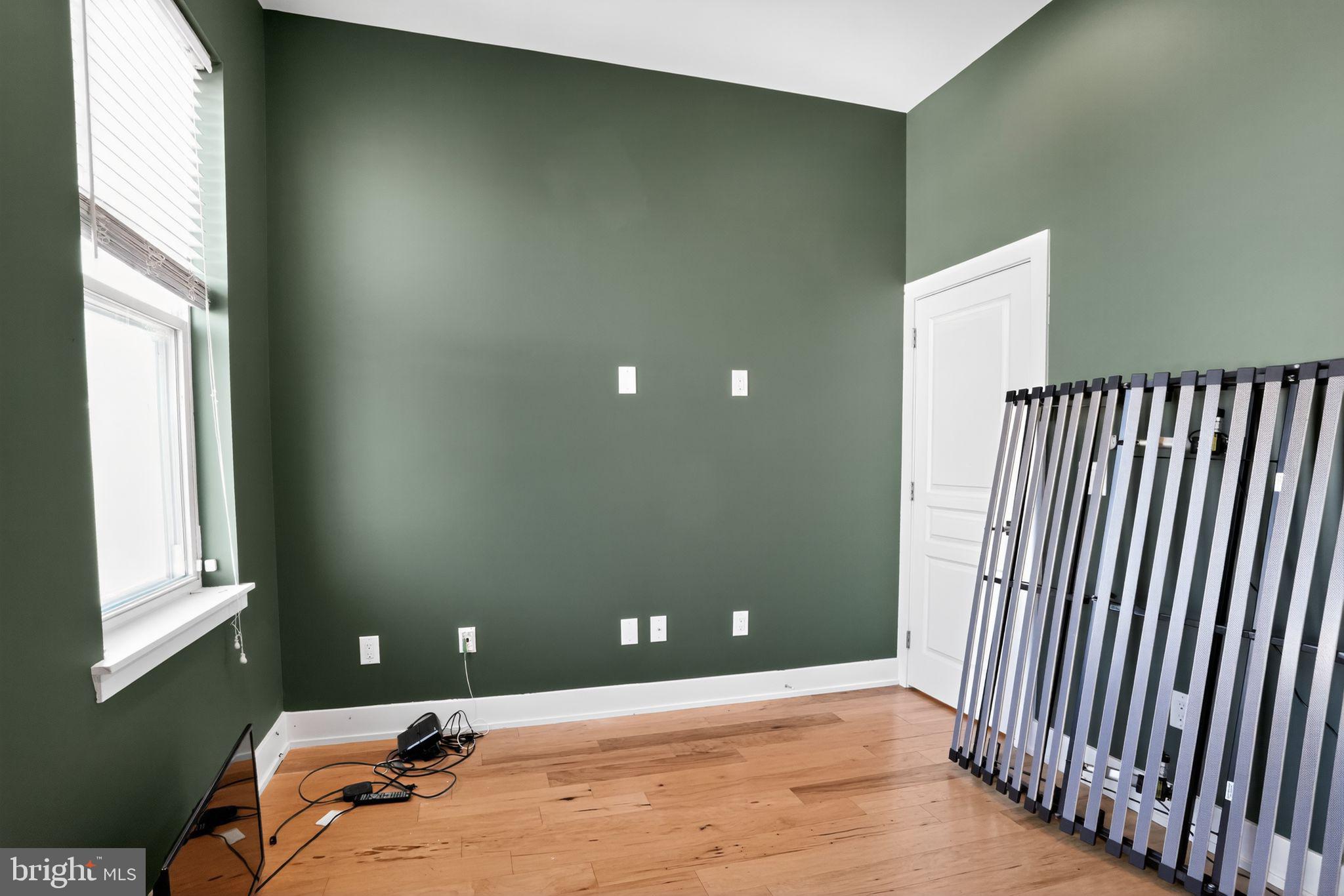 DICKINSON NARROWS - Residential Lease