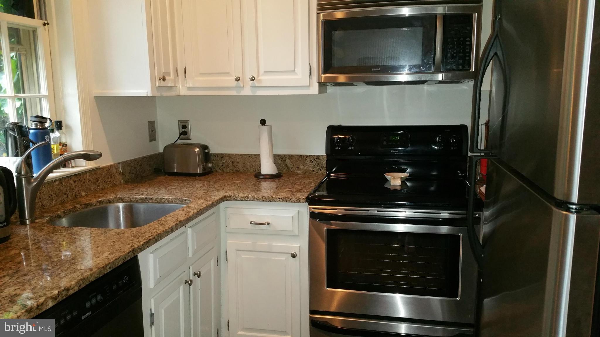 PORT CITY MEWS - Residential Lease