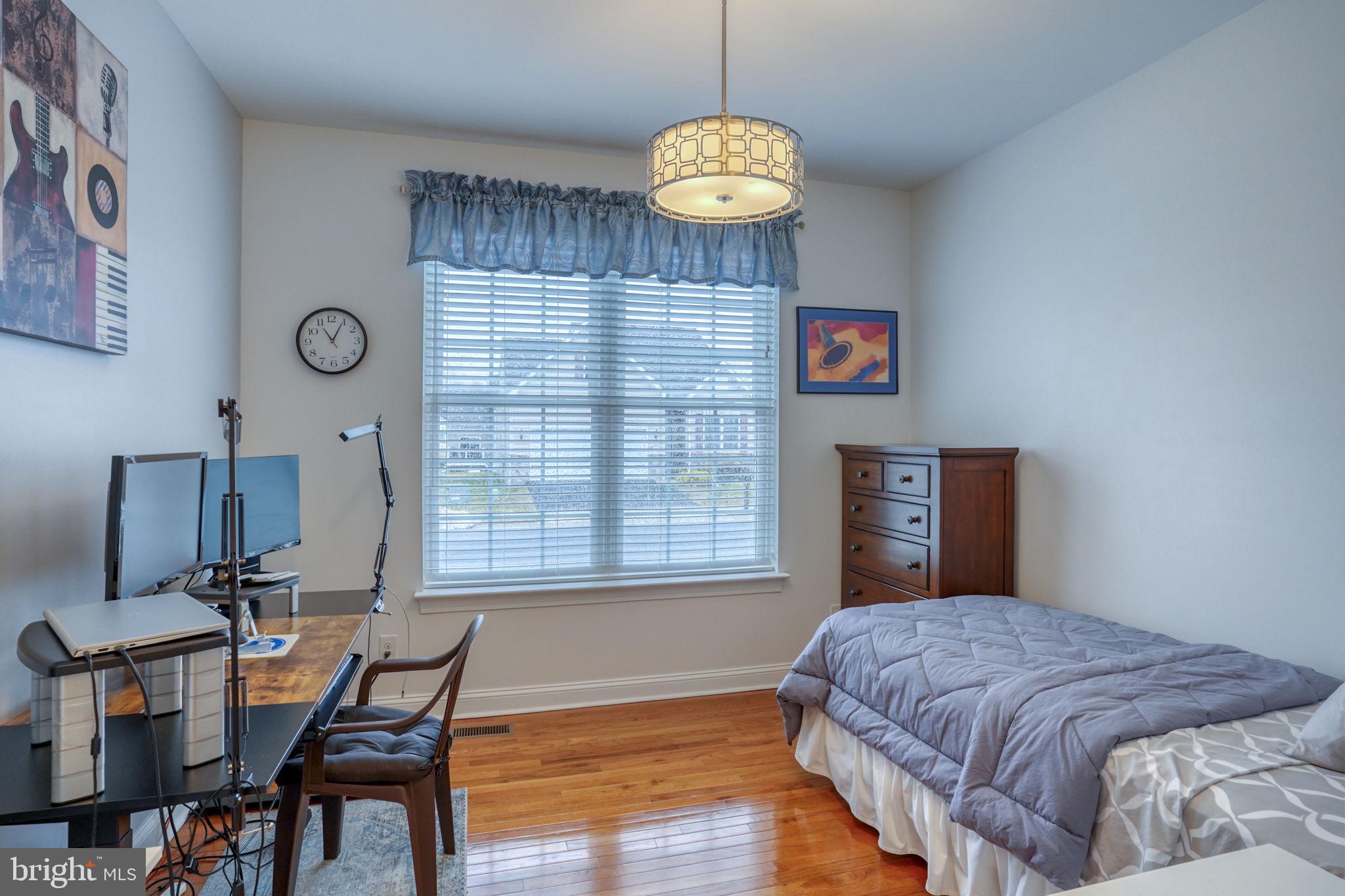 VILLAGE OF EASTRIDGE - Residential