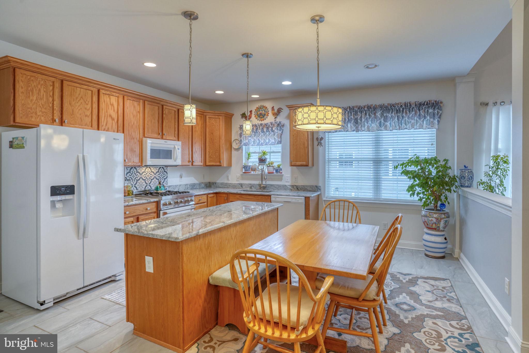 VILLAGE OF EASTRIDGE - Residential