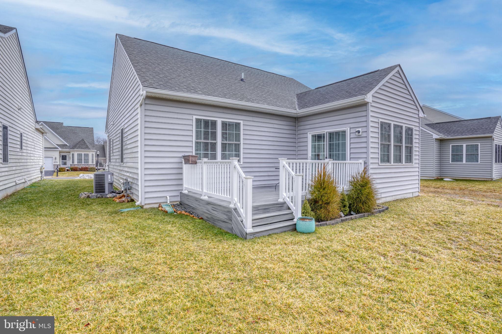 VILLAGE OF EASTRIDGE - Residential