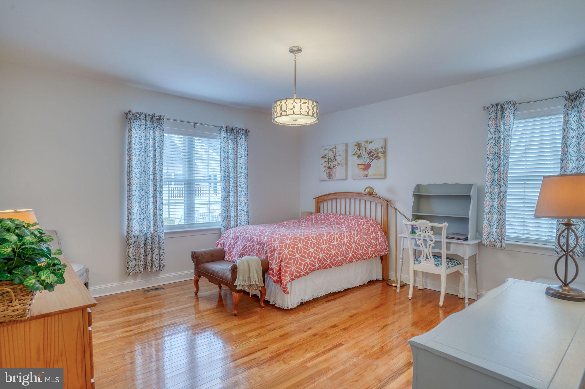 VILLAGE OF EASTRIDGE - Residential