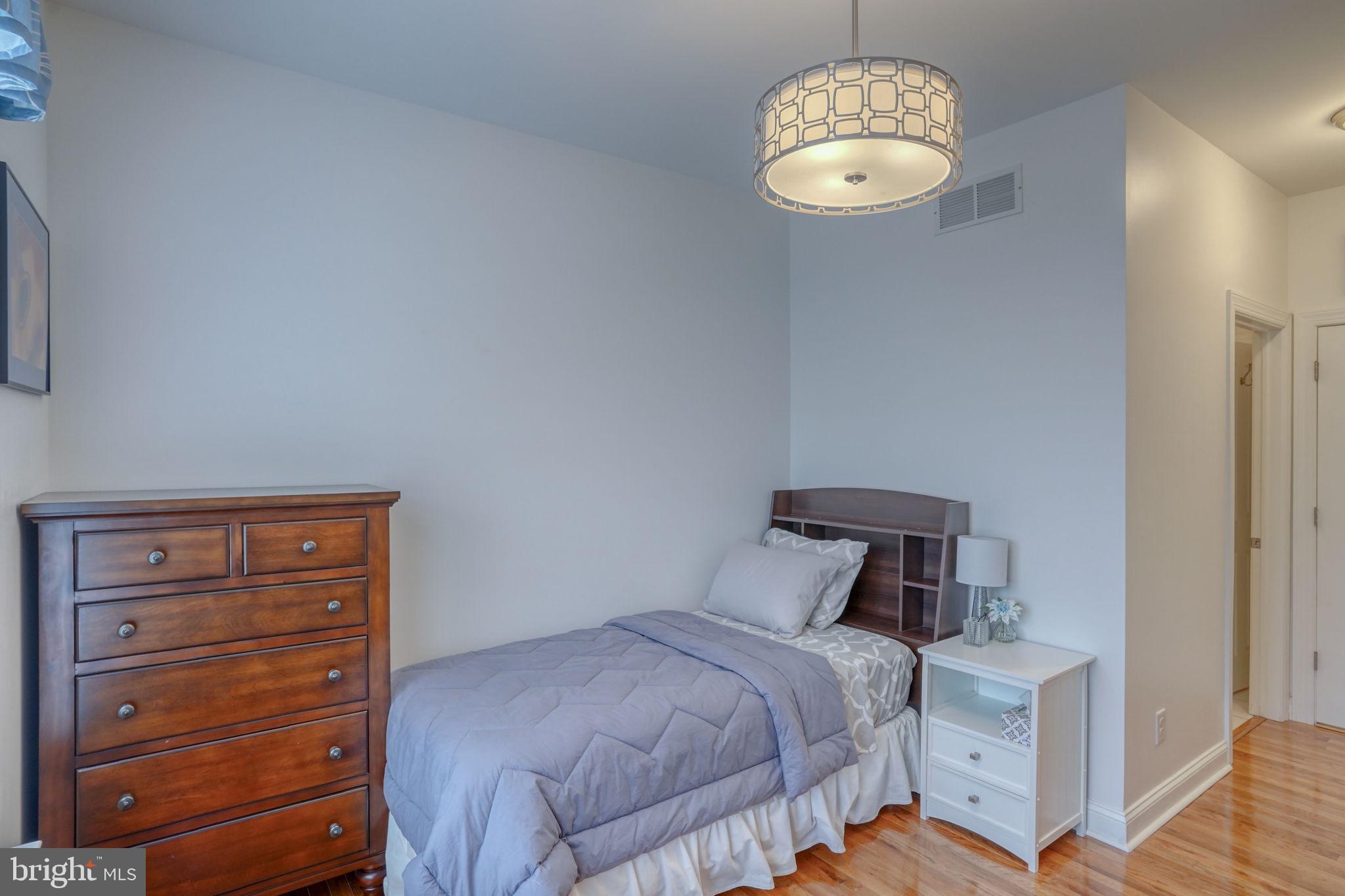 VILLAGE OF EASTRIDGE - Residential