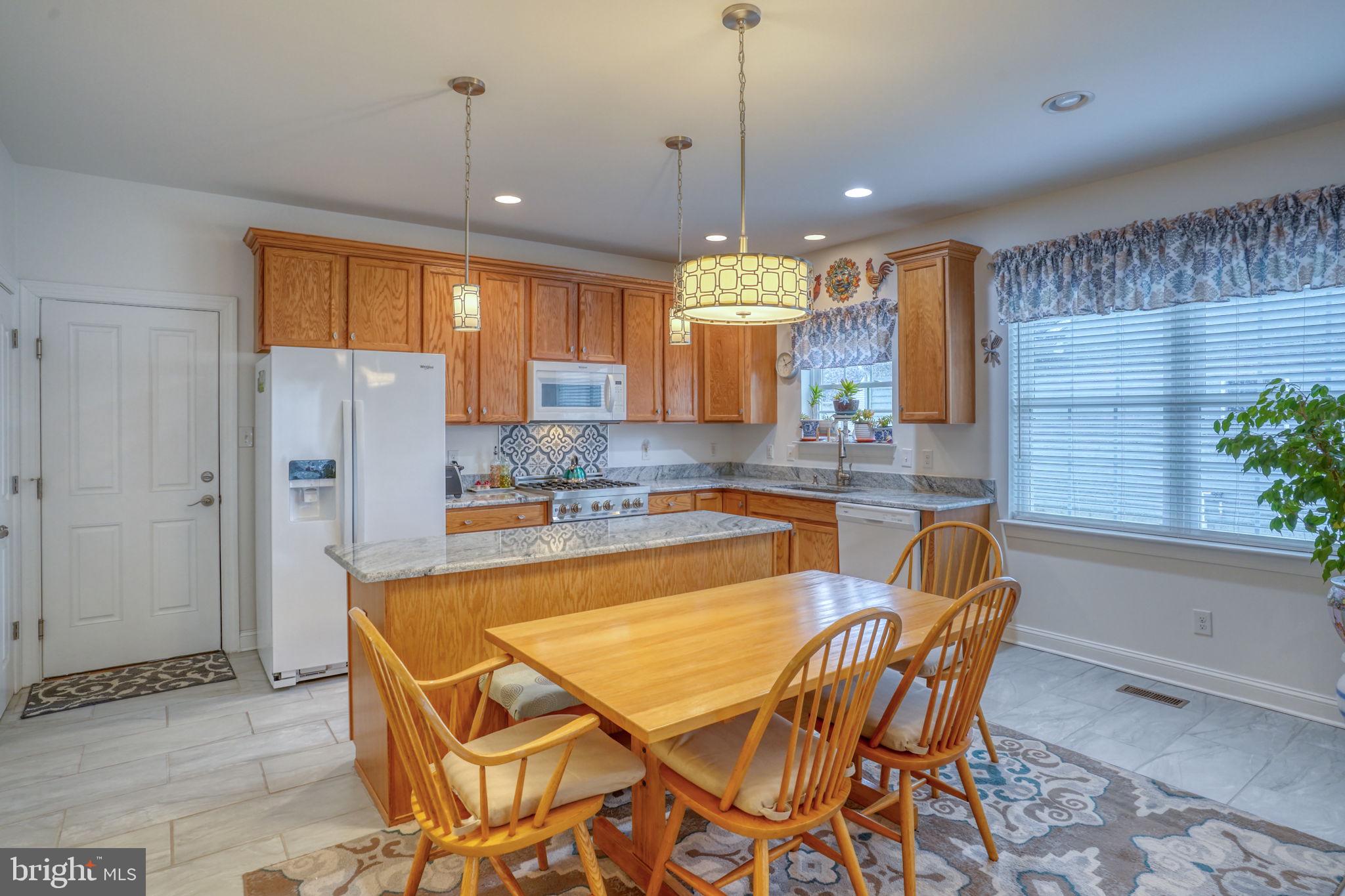 VILLAGE OF EASTRIDGE - Residential