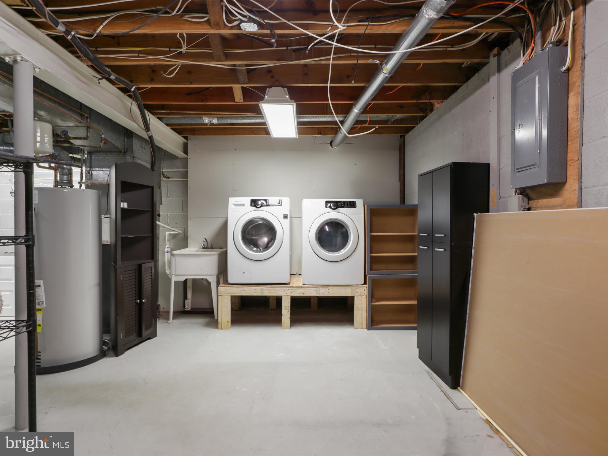 DEEPWOOD - Residential