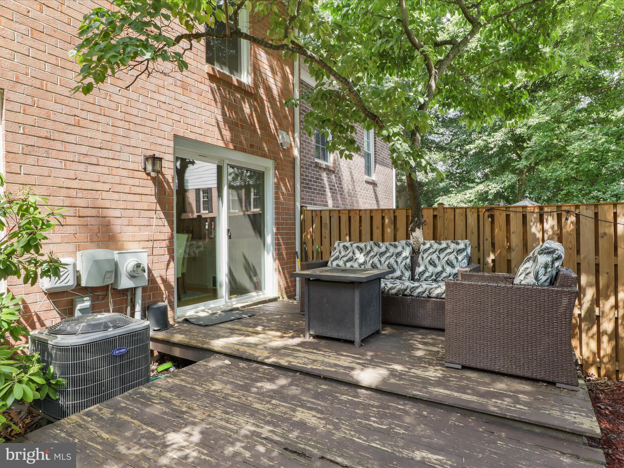 DEEPWOOD - Residential