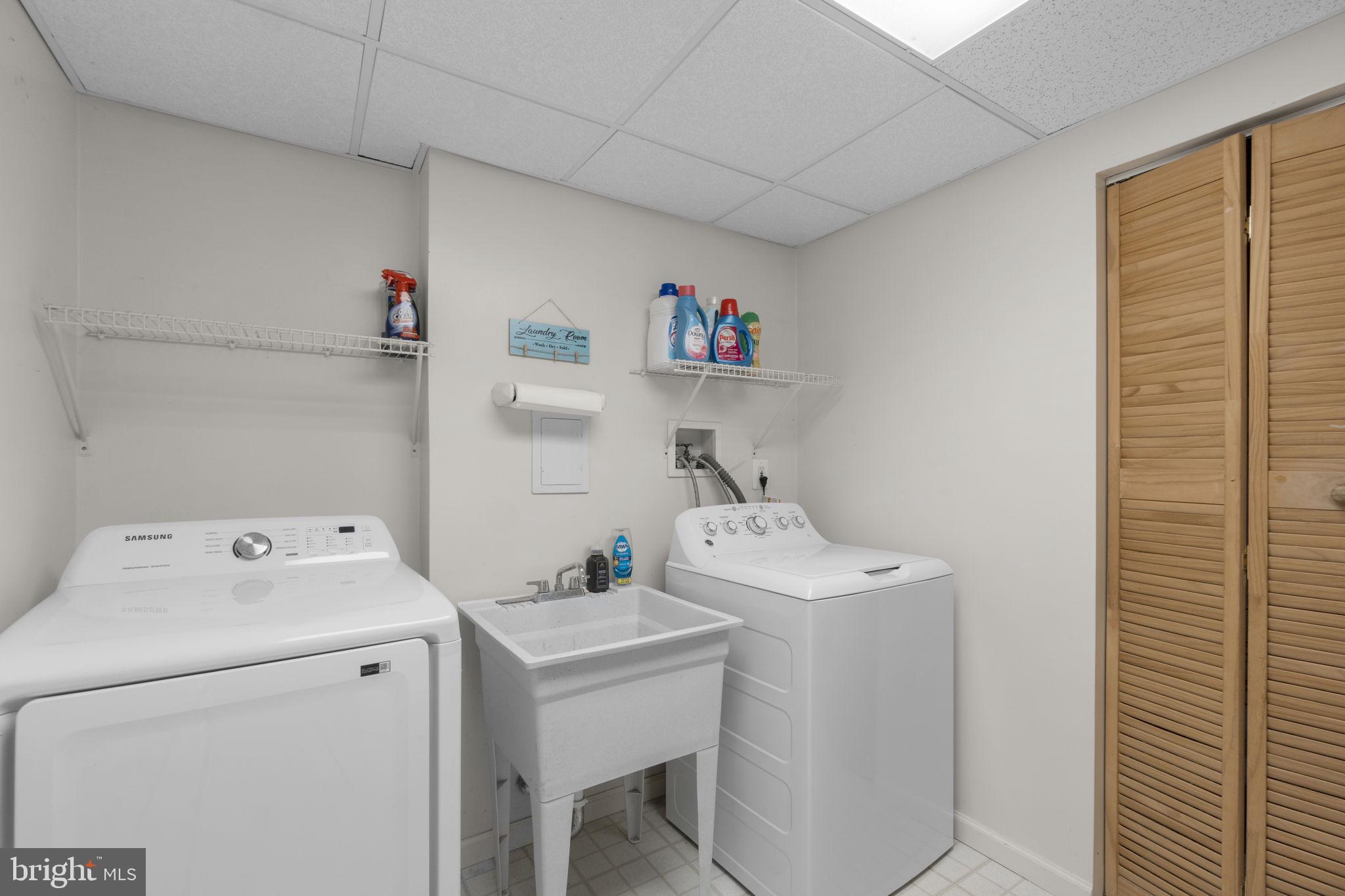 BALLENGER CREEK MEADOWS - Residential