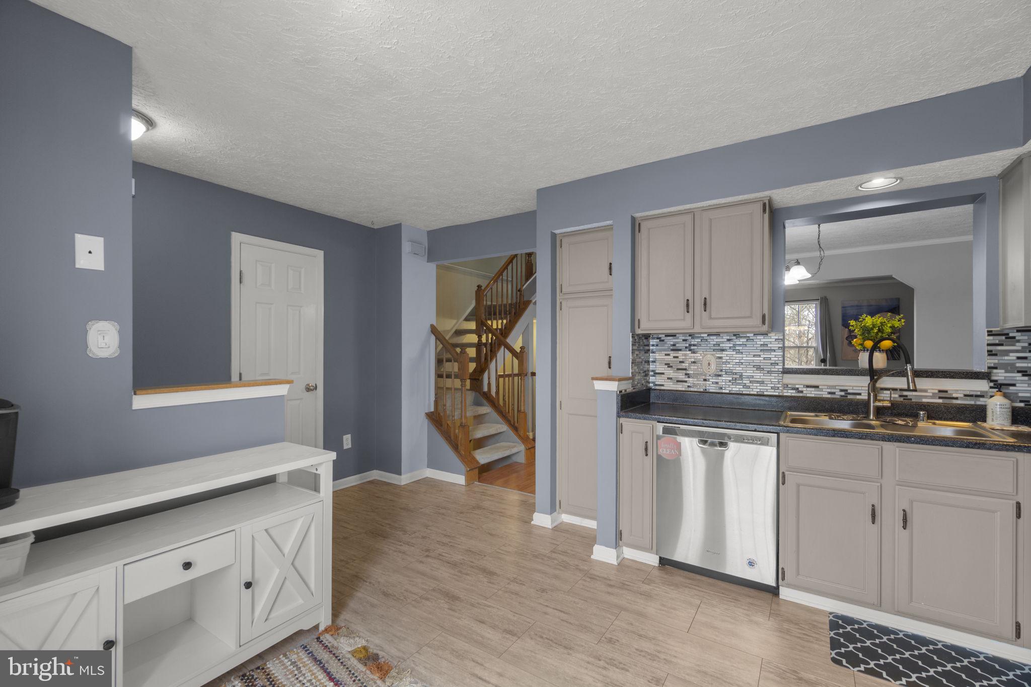 BALLENGER CREEK MEADOWS - Residential