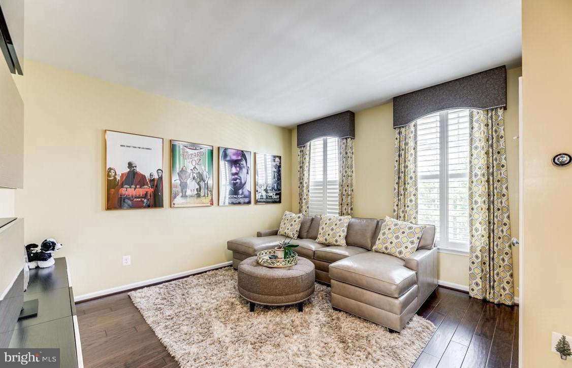 EMBREY MILL - Residential