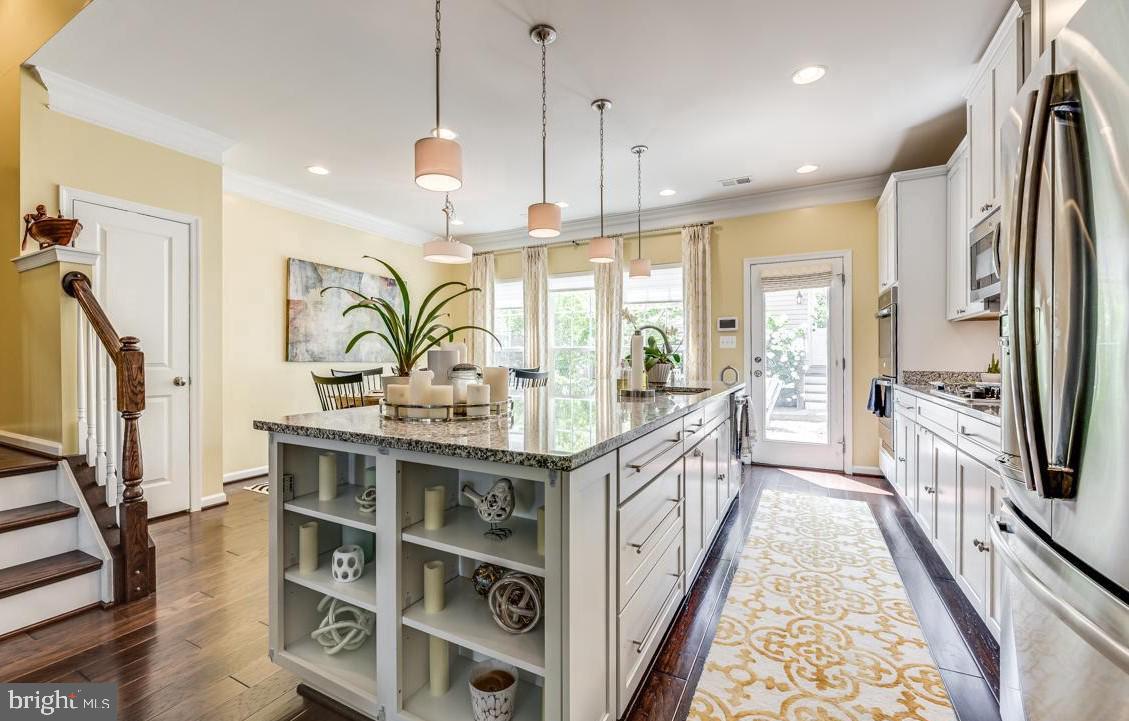 EMBREY MILL - Residential