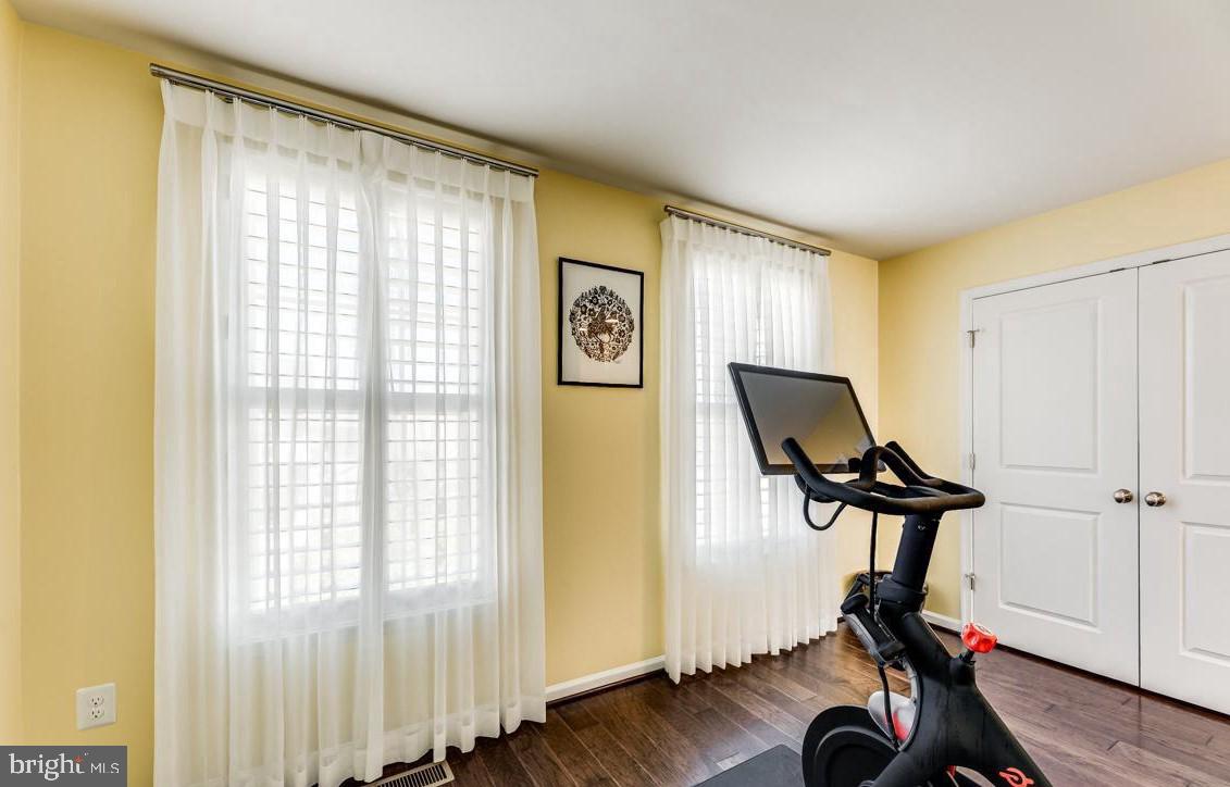 EMBREY MILL - Residential