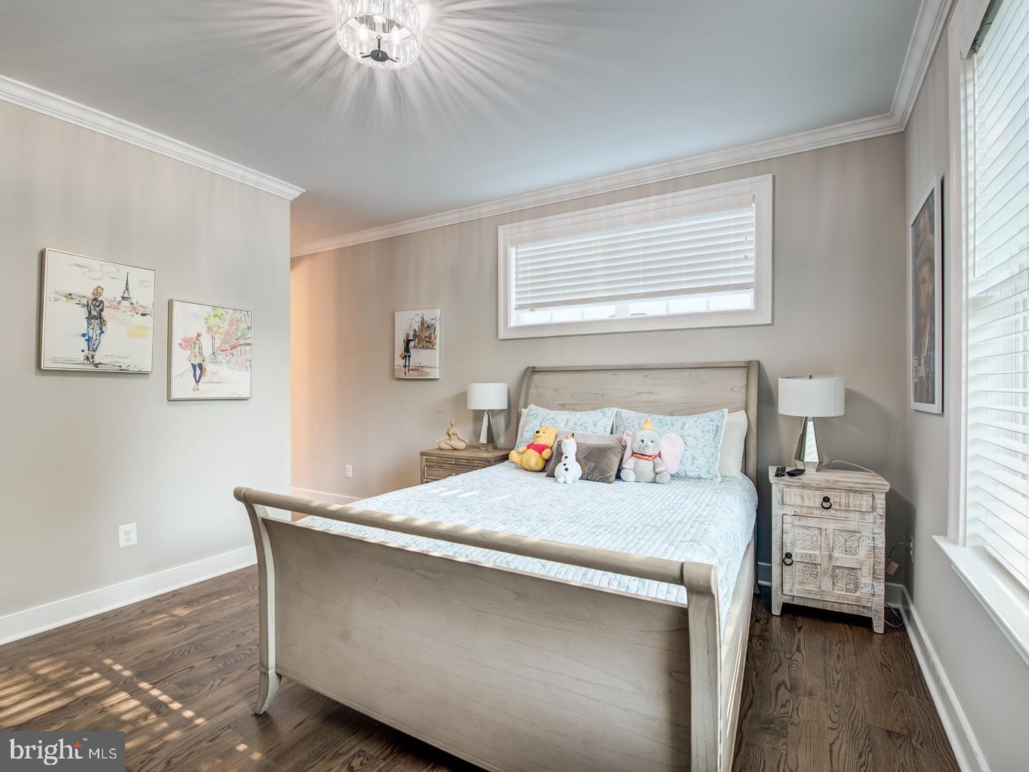 VIENNA WOODS - Residential