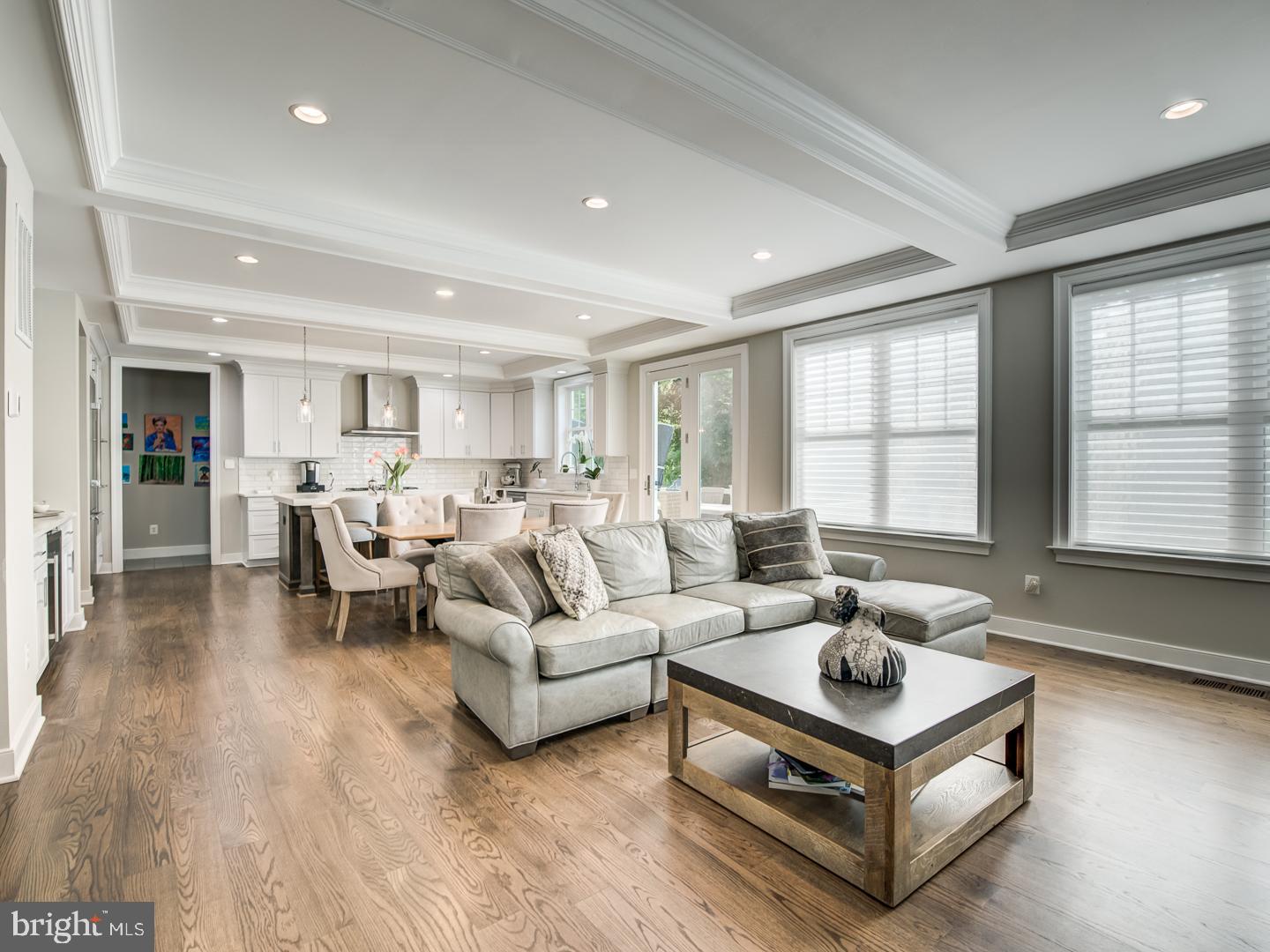 VIENNA WOODS - Residential