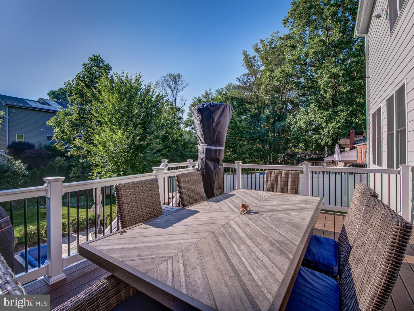 VIENNA WOODS - Residential