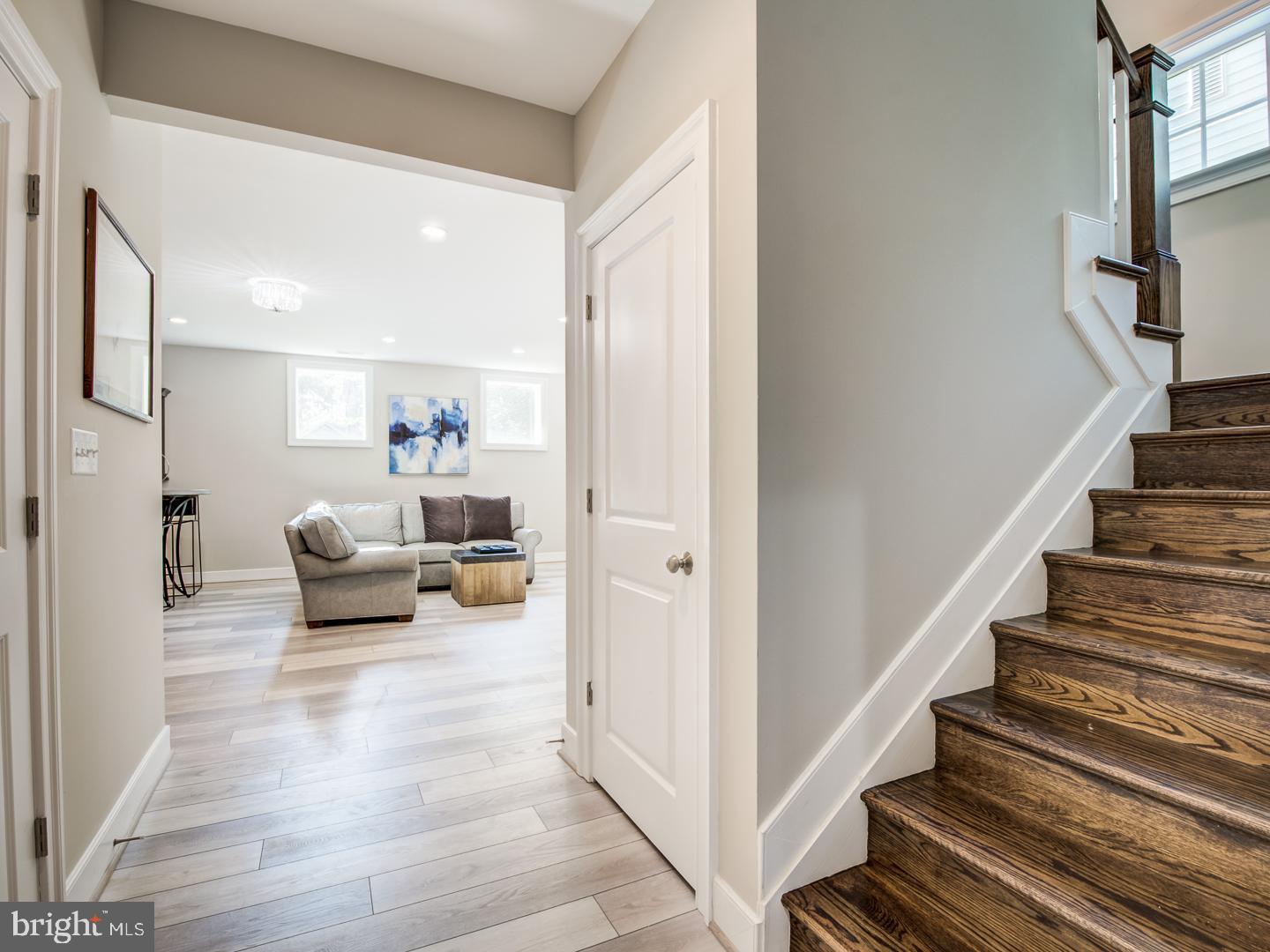 VIENNA WOODS - Residential