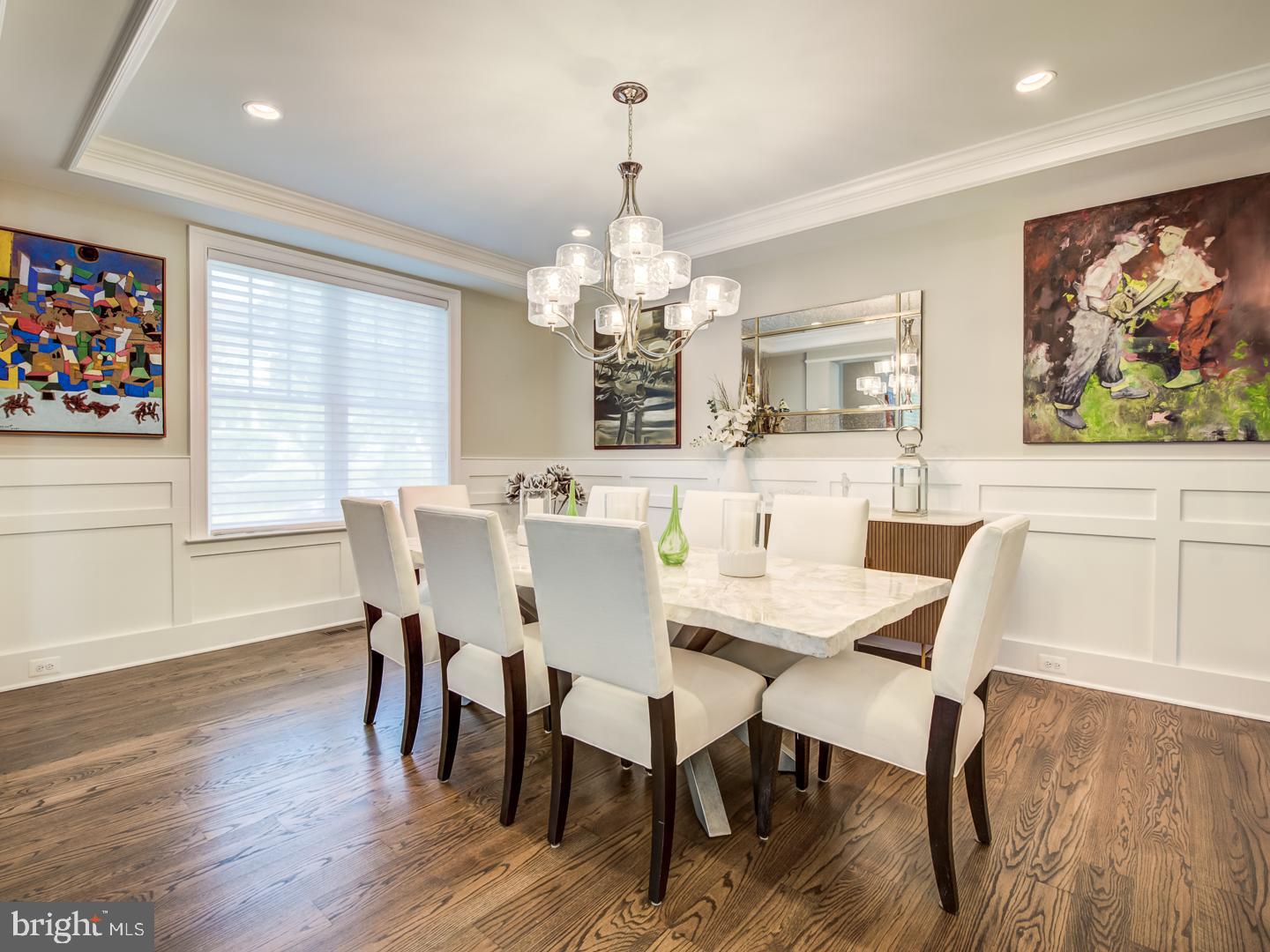 VIENNA WOODS - Residential