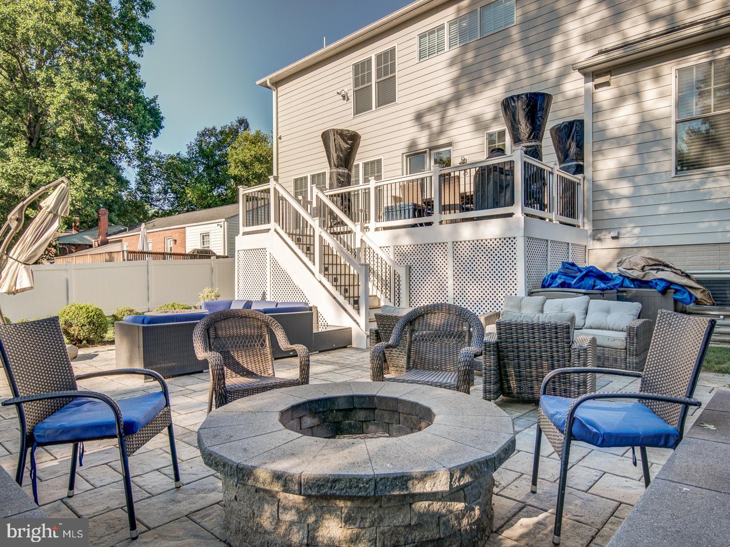 VIENNA WOODS - Residential