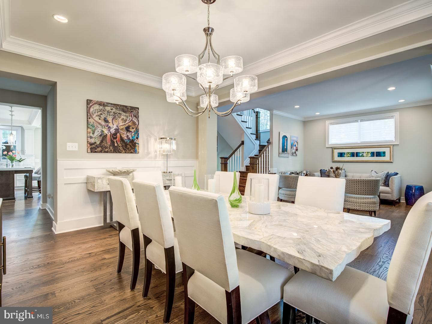 VIENNA WOODS - Residential