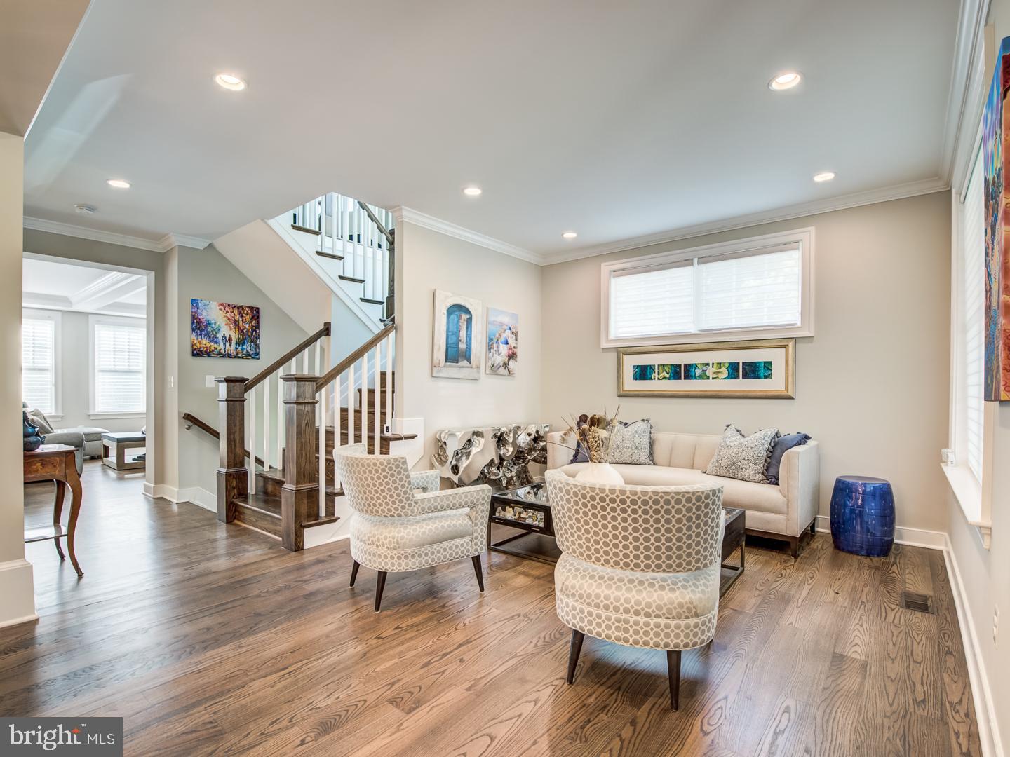 VIENNA WOODS - Residential