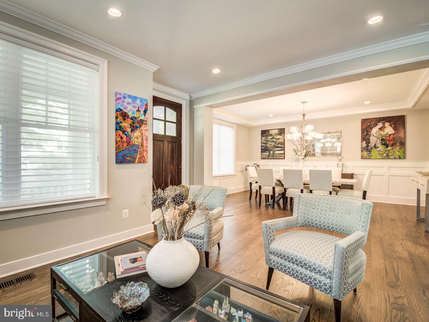 VIENNA WOODS - Residential