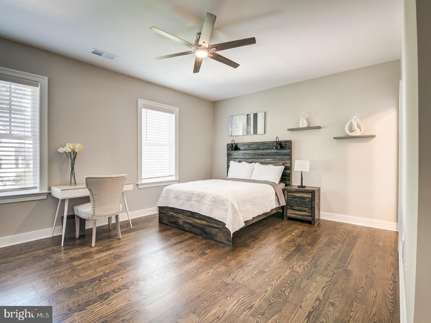 VIENNA WOODS - Residential