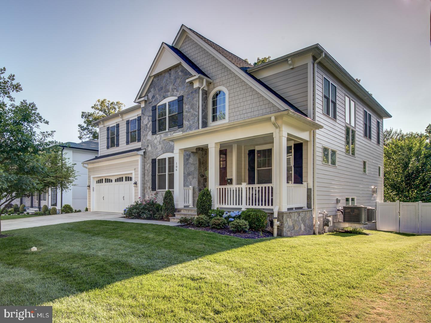 VIENNA WOODS - Residential