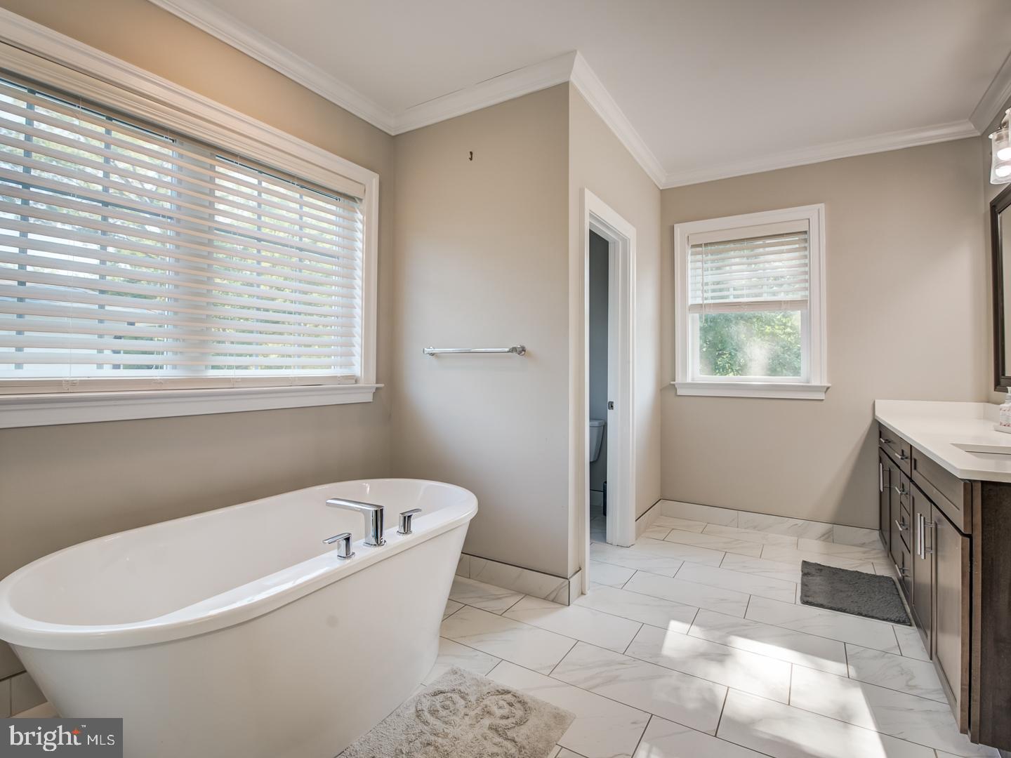 VIENNA WOODS - Residential