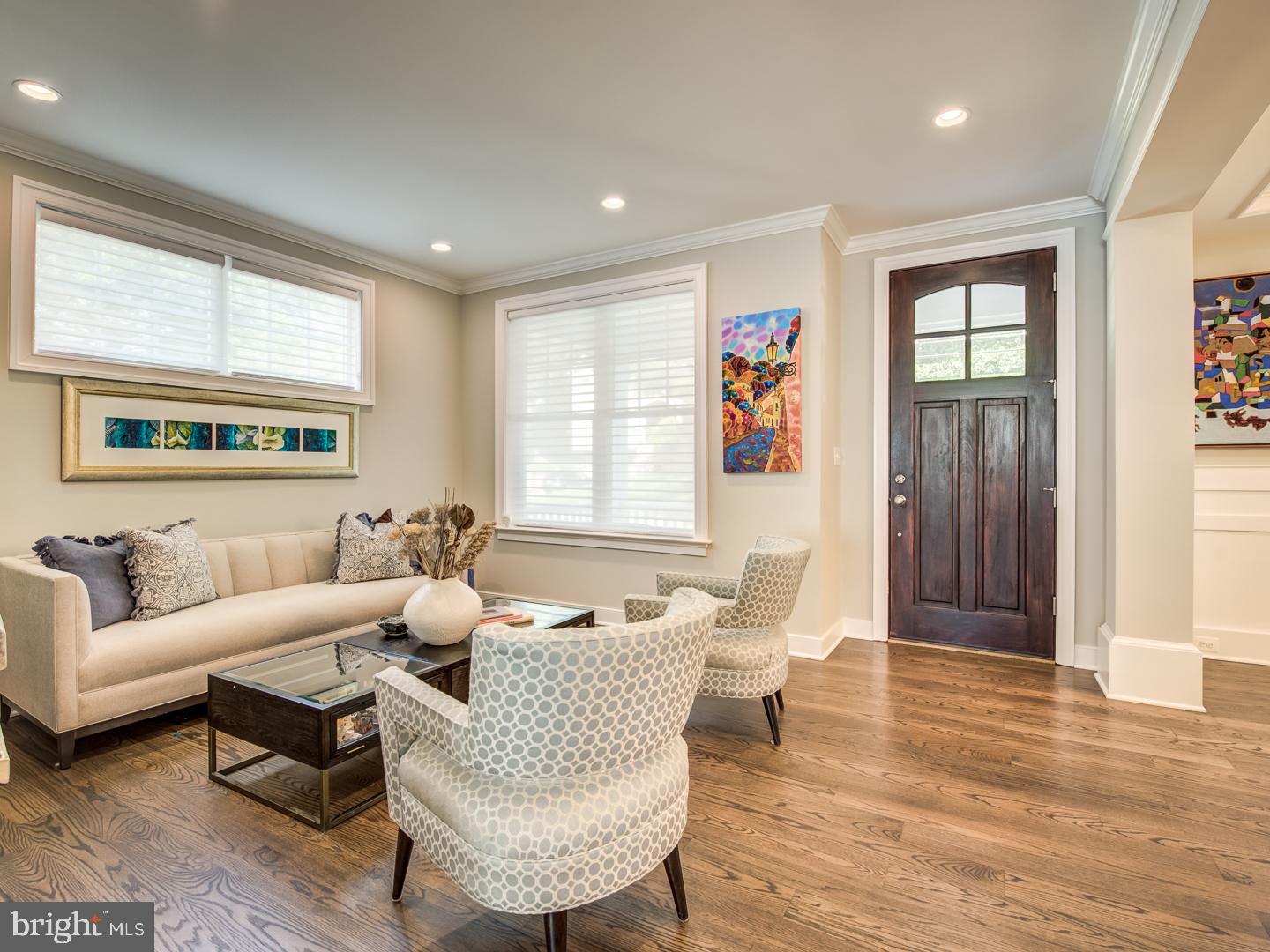 VIENNA WOODS - Residential