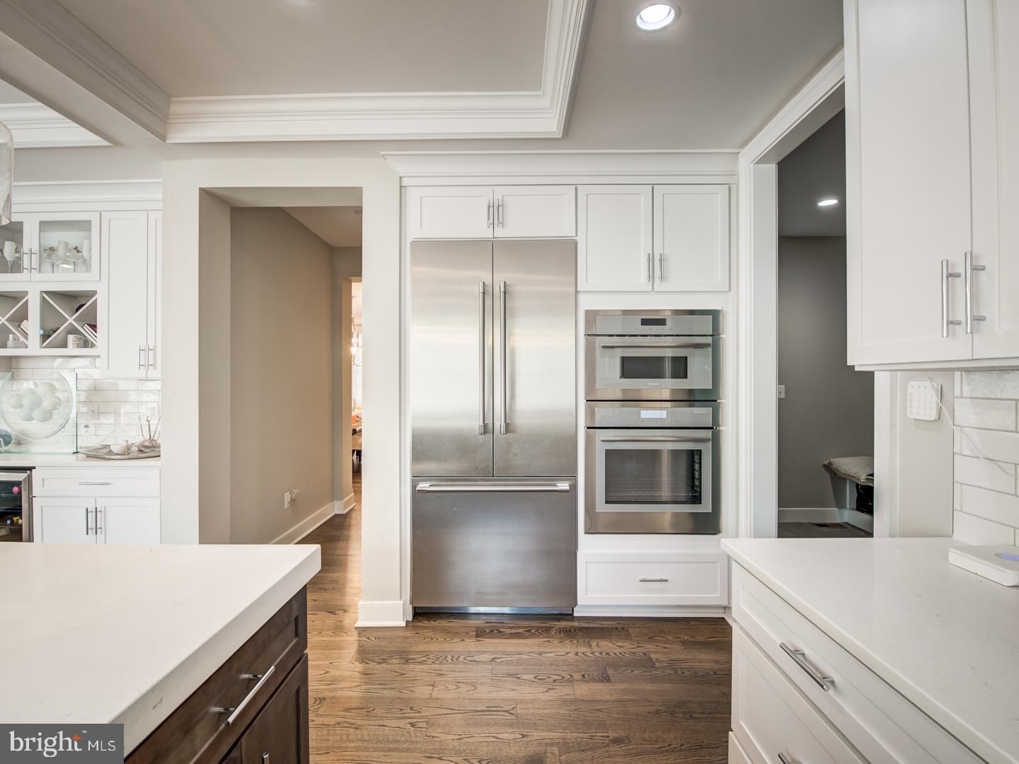 VIENNA WOODS - Residential