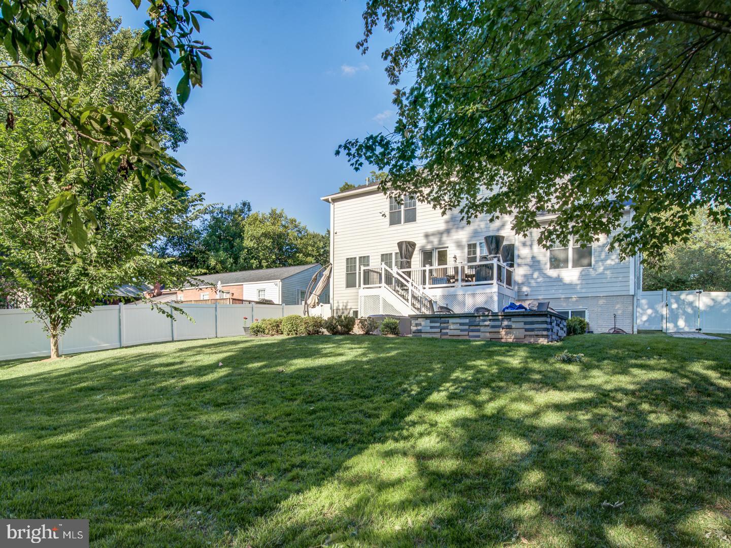 VIENNA WOODS - Residential