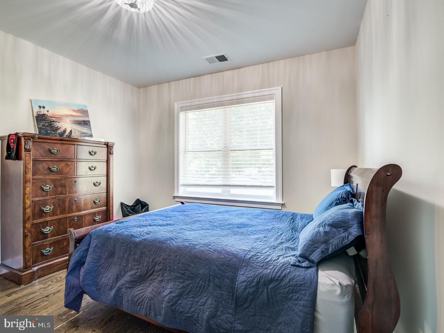 VIENNA WOODS - Residential