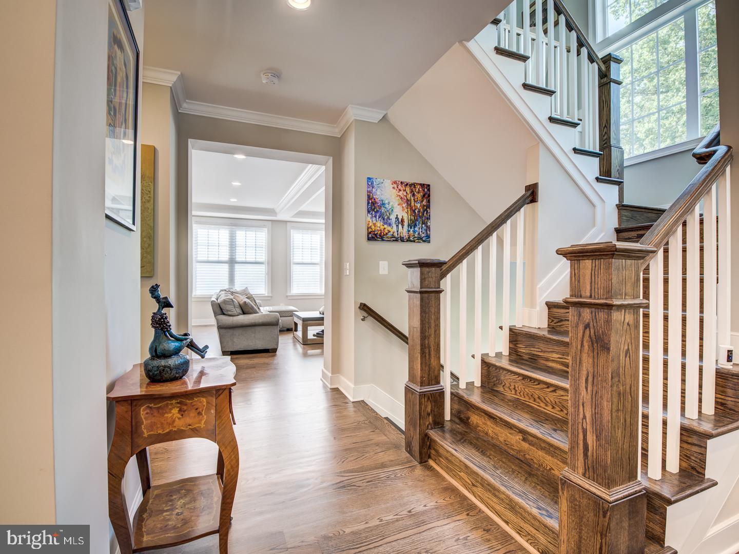 VIENNA WOODS - Residential