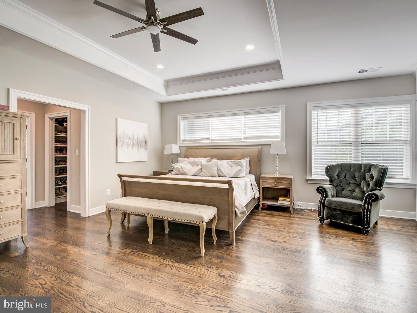 VIENNA WOODS - Residential