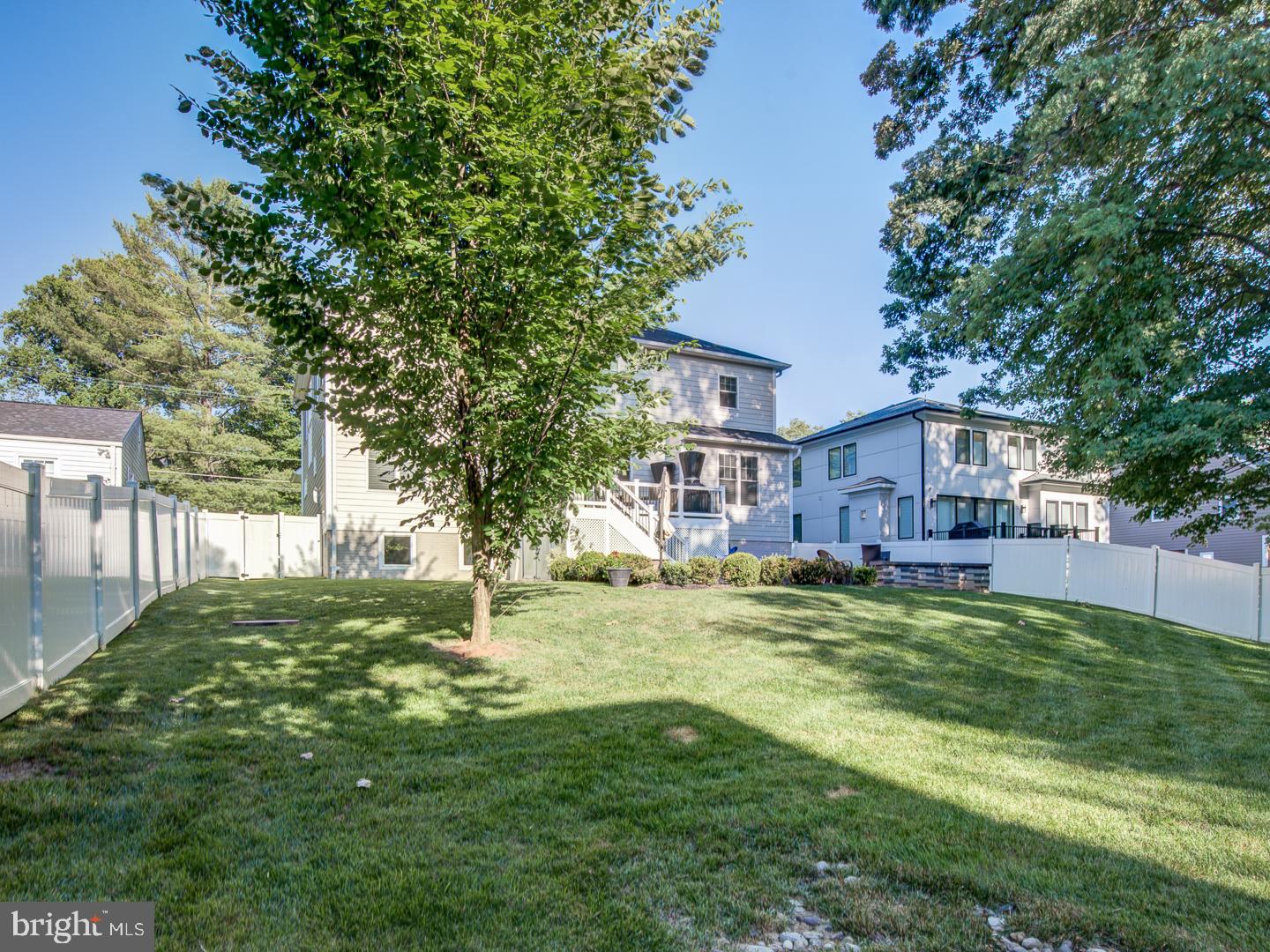 VIENNA WOODS - Residential