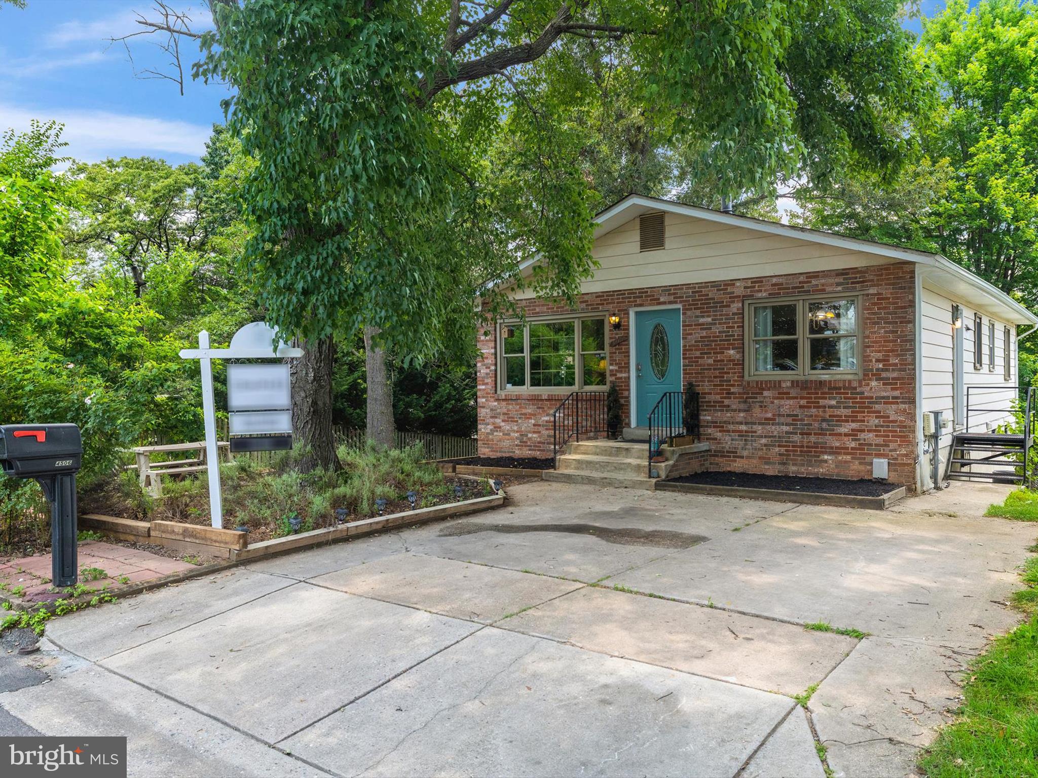 Introducing 4506 Broad Blvd, a versatile 3-bedroom, 2-bath rambler with a full in-law suite and bonus room in the walkout basement, ideal for multigenerational living, guests. Situated at the end of a quiet residential street, this home offers privacy, flexibility, and a two-car parking pad right out front.
The main level features an open floor plan with a full kitchen complete with granite countertops, a dedicated dining area, a comfortable living room, three well-sized bedrooms, and a full bath.
Downstairs, the fully finished lower level expands your options with a second full kitchen, full bath, bonus room, spacious open-concept living area, and direct walkout access to the backyard.
Step outside to an expansive backyard, perfect for entertaining, gardening, or simply relaxing in your own private retreat.
Includes two parcels: Tax IDs 17013203221 & 17010078758. Contact the listing agent for more details - this one won’t last!