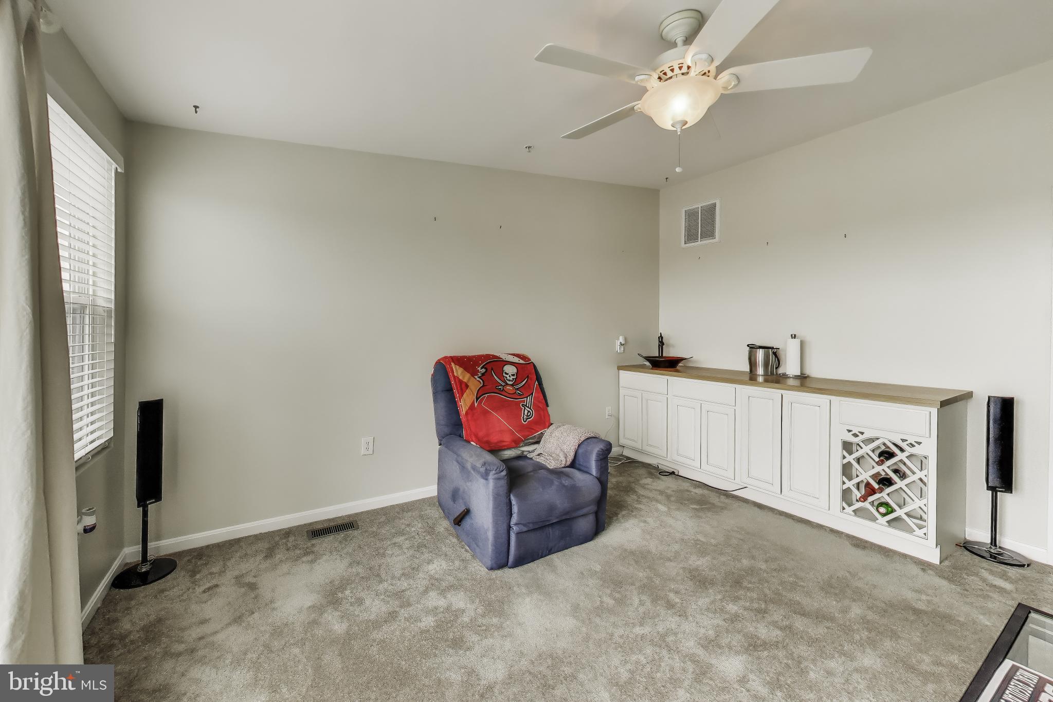 ATHENA SQUARE - Residential