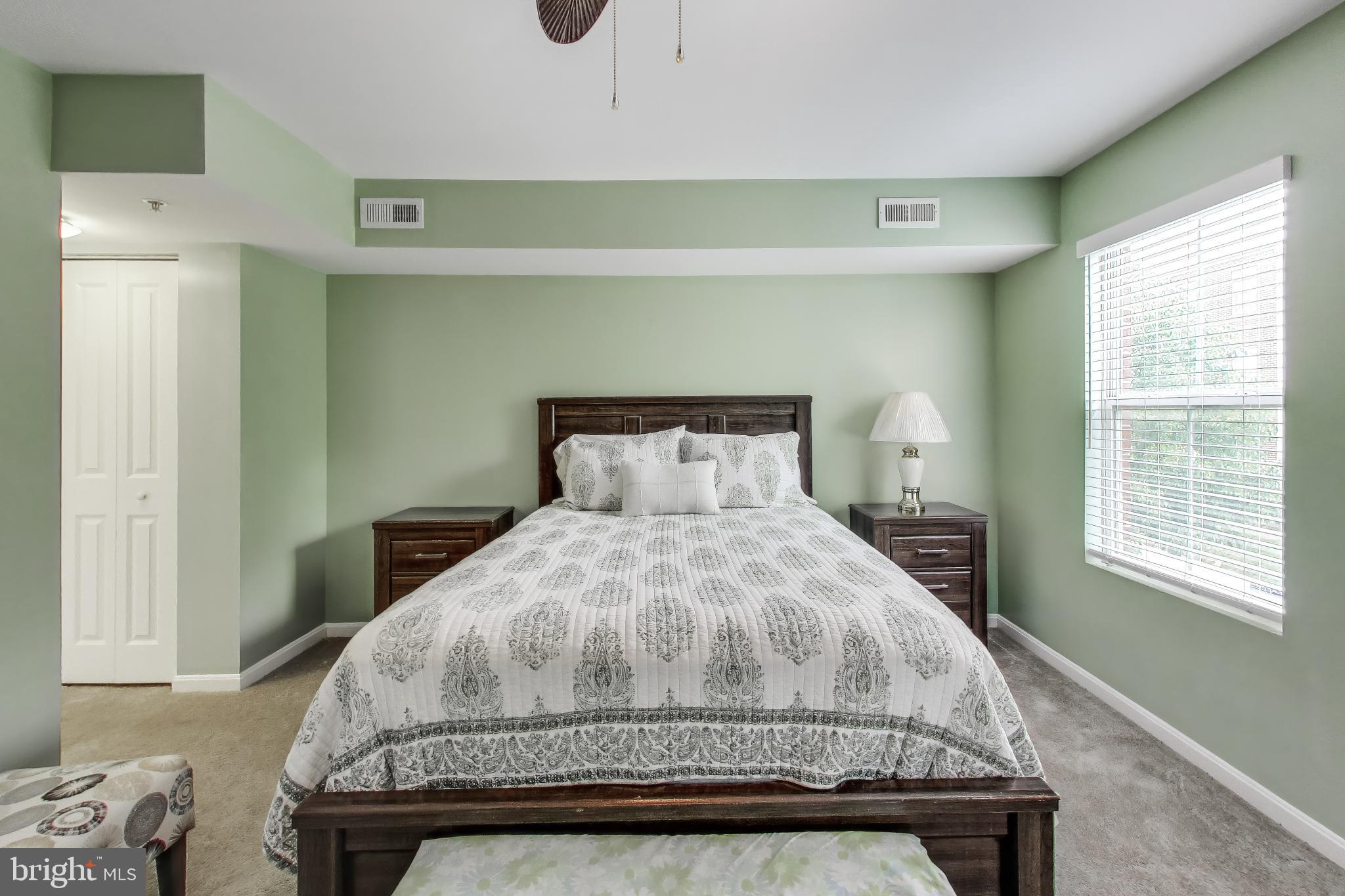 ATHENA SQUARE - Residential