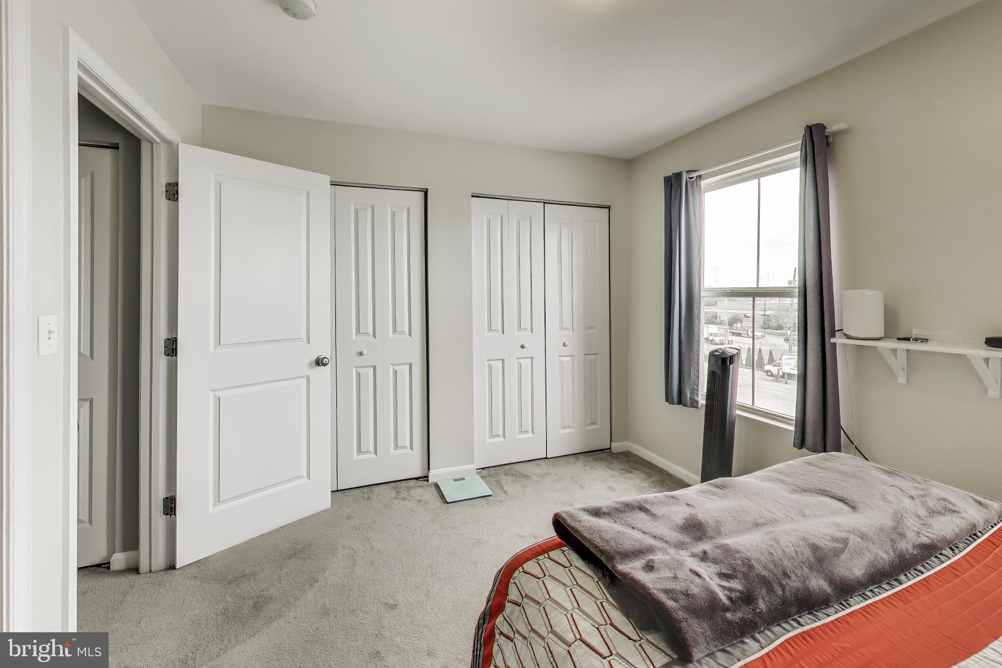 ATHENA SQUARE - Residential